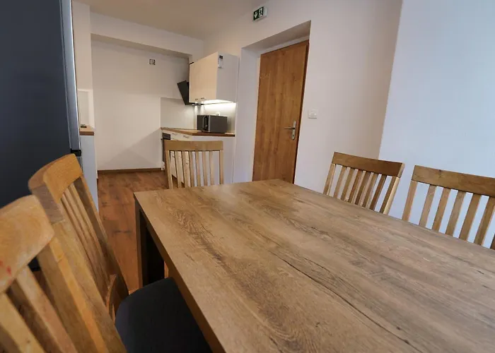 Metro 7 * לובליאנה