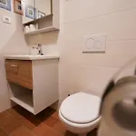 Lägenhet Metro 7 *