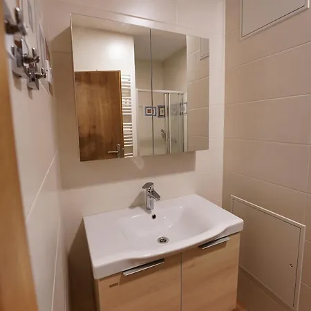 Διαμέρισμα Metro 7 *