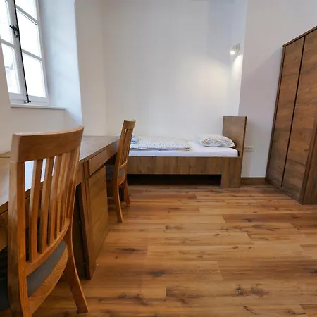 Apartment Metro 7 *